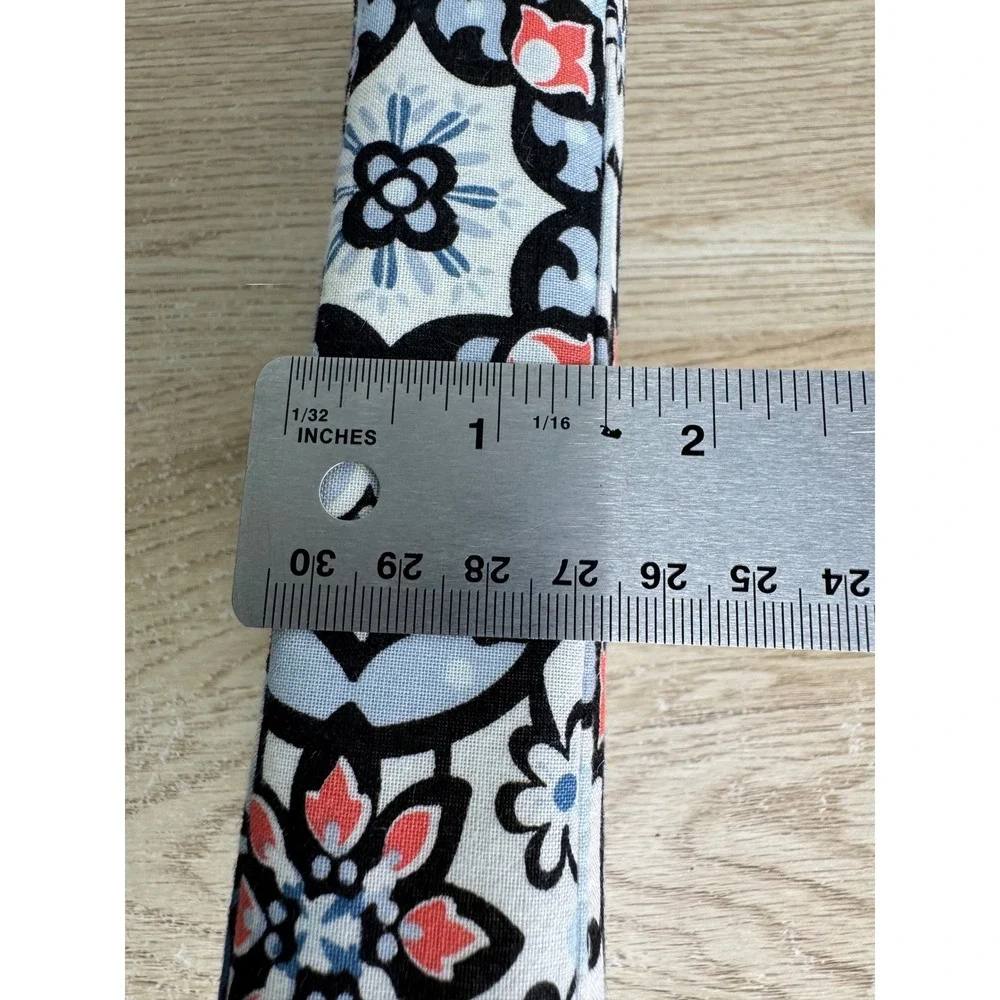 Vera Bradley Blue Floral Medallion Zippered Accessory Pouch Case 24836-V76
